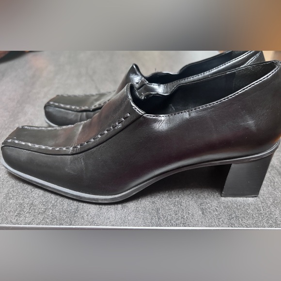 Franco Sarto Black Leather Block Heel Pumps 6M Square Toe Slip On - Picture 2 of 8